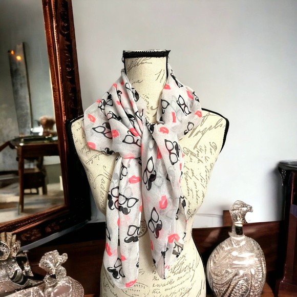 Vintage Silk Scarf Retro Design Lipstick & Mustaches Circa 1960s Unique 36x27" - Picture 2 of 8